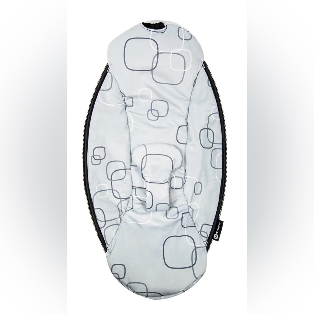 4moms mamaRoo New In Package Extra Seat Fabric Silver Plush models #1026,1037